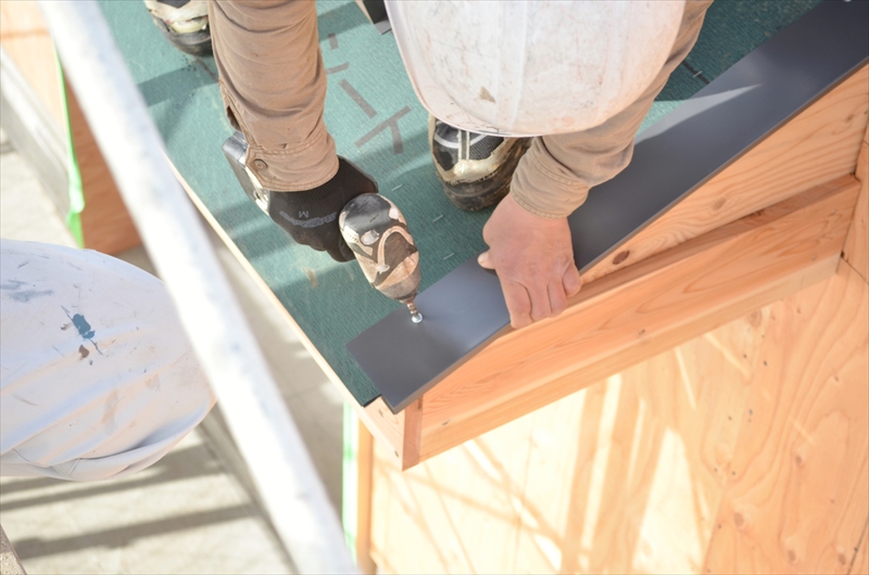 職人が直営の屋根工事